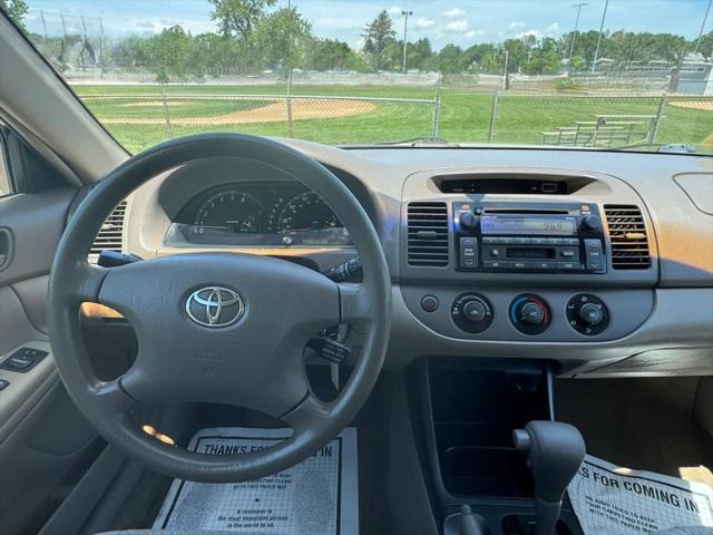 2004 Toyota Camry LE