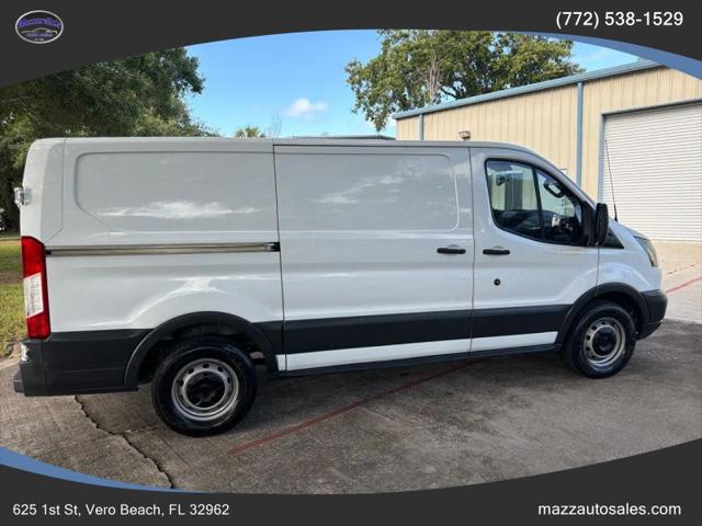 2017 Ford Transit w/Sliding Side Door w/RWB