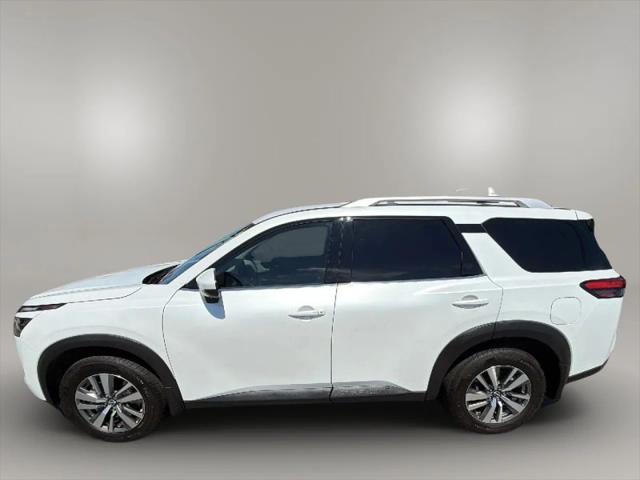 2025 Nissan Pathfinder SL FWD