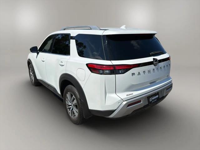 2025 Nissan Pathfinder SL FWD