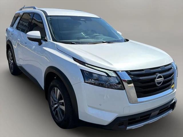 2025 Nissan Pathfinder SL FWD