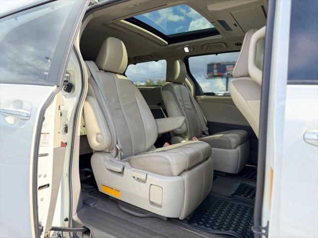 2012 Toyota Sienna Limited V6 7 Passenger