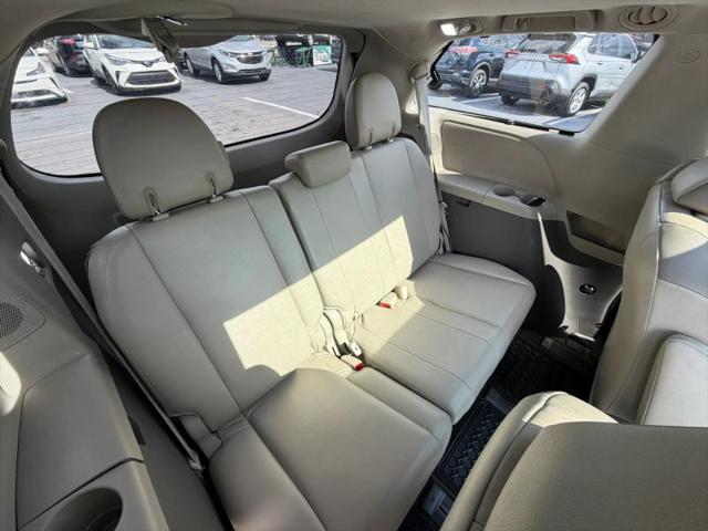 2012 Toyota Sienna Limited V6 7 Passenger