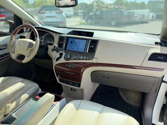 2012 Toyota Sienna Limited V6 7 Passenger