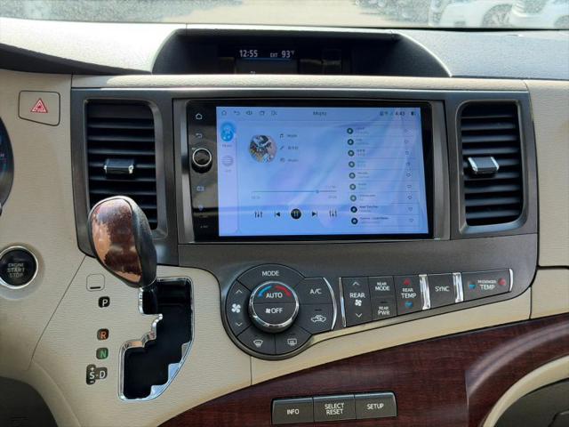 2012 Toyota Sienna Limited V6 7 Passenger