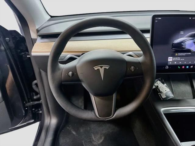 2025 Tesla Model Y Long Range Dual Motor All-Wheel Drive