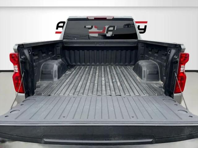 2024 Chevrolet Silverado 1500 2WD Crew Cab Short Bed Custom