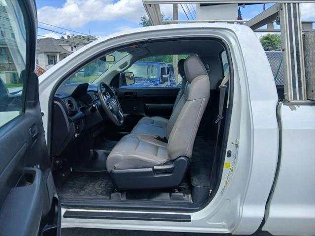 2014 Toyota Tundra SR 5.7L V8