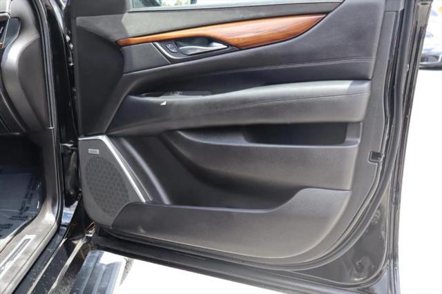 2017 Cadillac Escalade ESV Premium Luxury