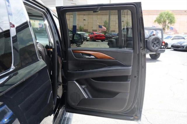 2017 Cadillac Escalade ESV Premium Luxury