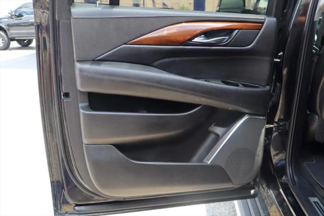 2017 Cadillac Escalade ESV Premium Luxury