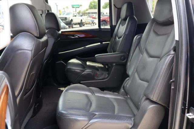 2017 Cadillac Escalade ESV Premium Luxury