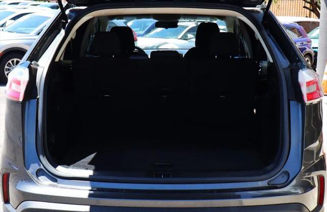 2020 Ford Edge SE