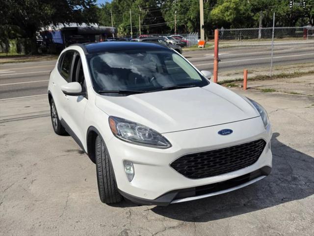 2020 Ford Escape Titanium Hybrid