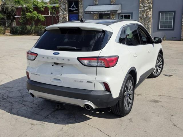 2020 Ford Escape Titanium Hybrid