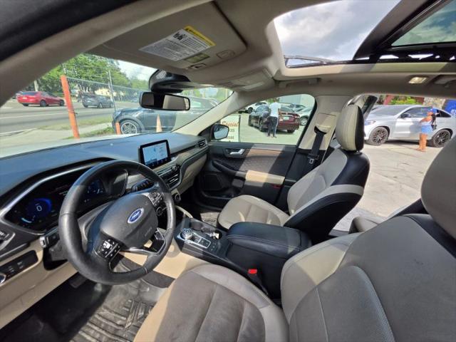 2020 Ford Escape Titanium Hybrid