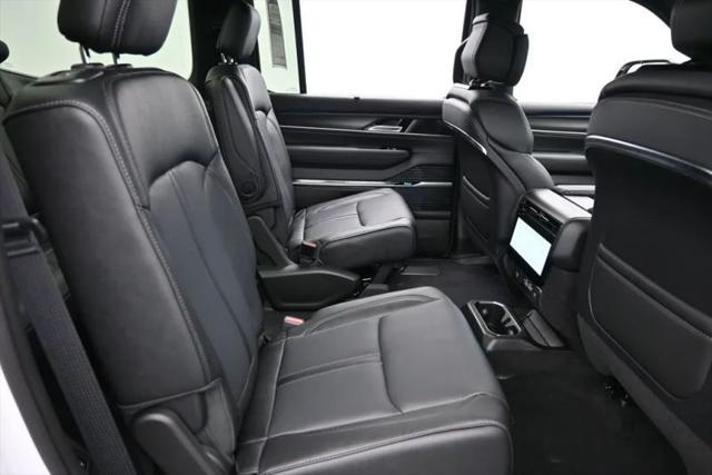 2026 Jeep Grand Wagoneer Summit Obsidian 4x4