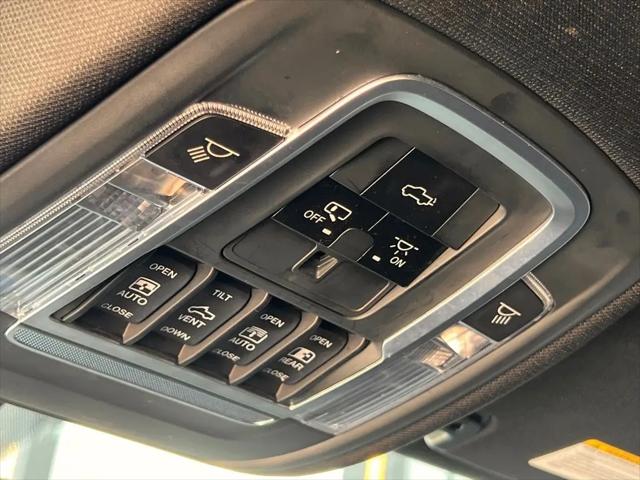 2019 Ram 1500 Laramie Crew Cab 4x4 5'7" Box
