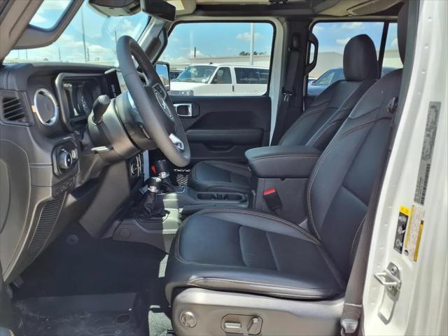 2025 Jeep Wrangler 4-Door Sahara 4x4