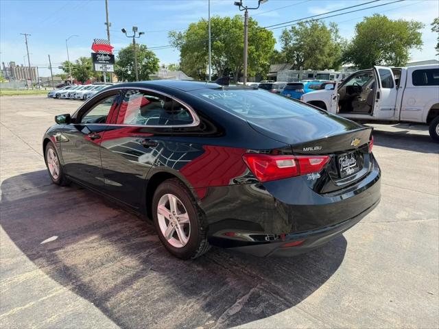 2021 Chevrolet Malibu FWD 1FL