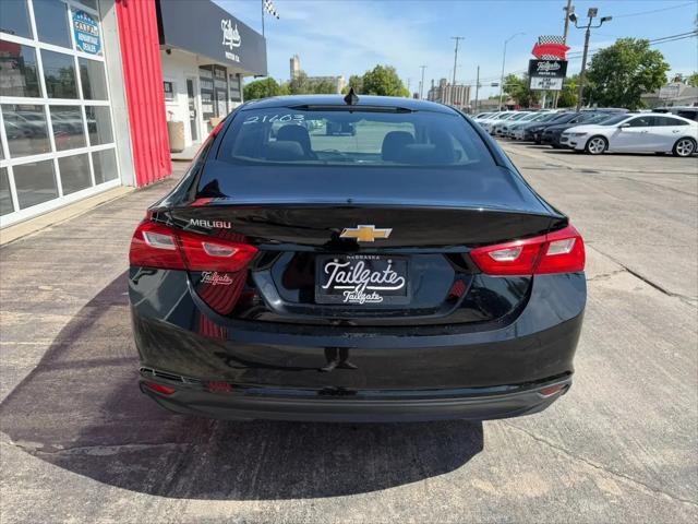 2021 Chevrolet Malibu FWD 1FL