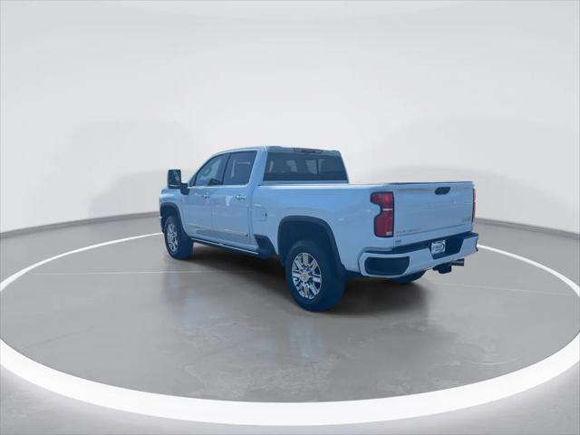 2026 Chevrolet Silverado 2500HD Crew Cab, Standard Bed, High Country, 4WD