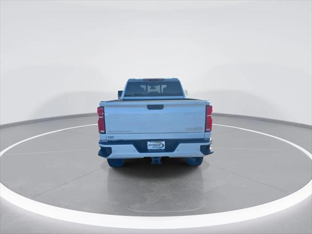2026 Chevrolet Silverado 2500HD Crew Cab, Standard Bed, High Country, 4WD