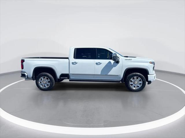 2026 Chevrolet Silverado 2500HD Crew Cab, Standard Bed, High Country, 4WD