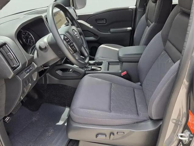2026 Nissan Frontier Crew Cab Long Bed SV 4x2