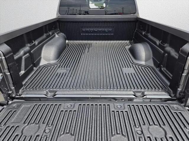 2026 Nissan Frontier Crew Cab Long Bed SV 4x2