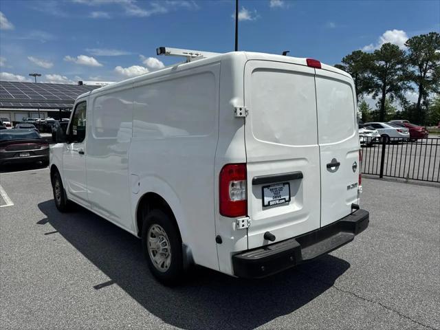 2017 Nissan 2500 SV V6