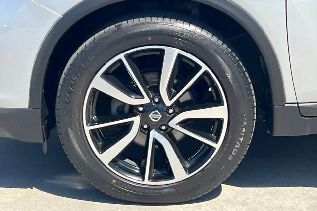 2020 Nissan Rogue SL FWD
