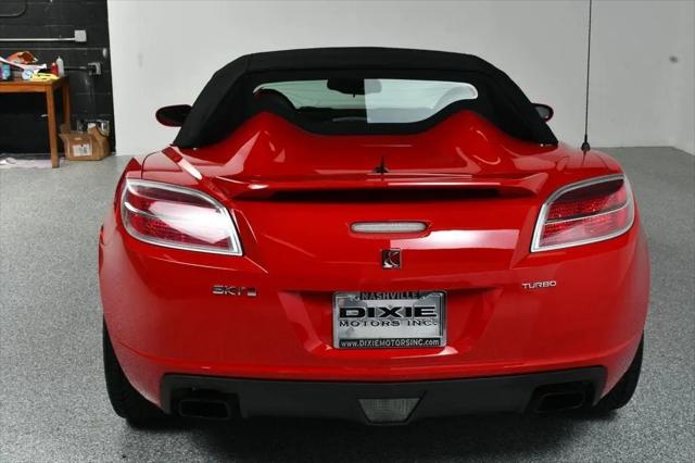 2007 Saturn Sky Red Line