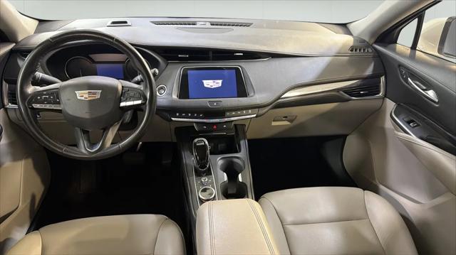 2021 Cadillac XT4 FWD Luxury