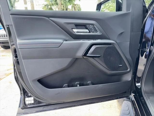 2025 Chevrolet Silverado EV RST