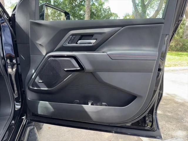 2025 Chevrolet Silverado EV RST