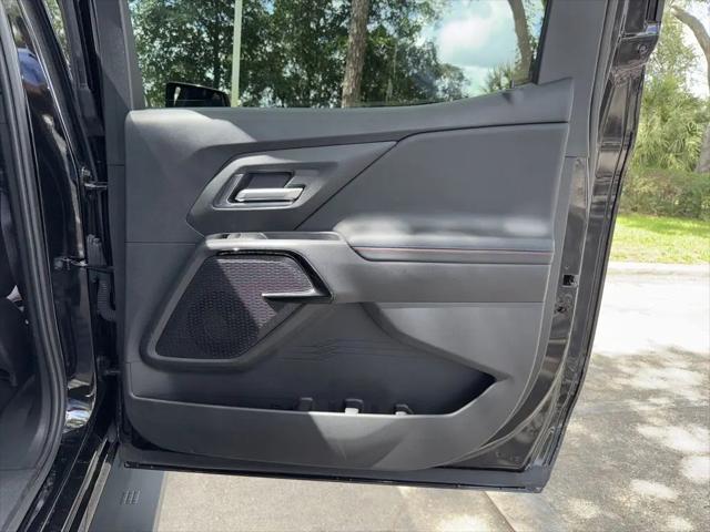 2025 Chevrolet Silverado EV RST