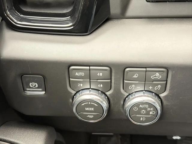 2026 GMC Sierra 1500 Crew Cab, Short Bed, AT4, 4WD