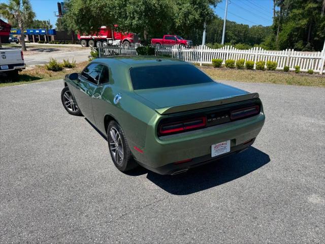 2019 Dodge Challenger SXT AWD