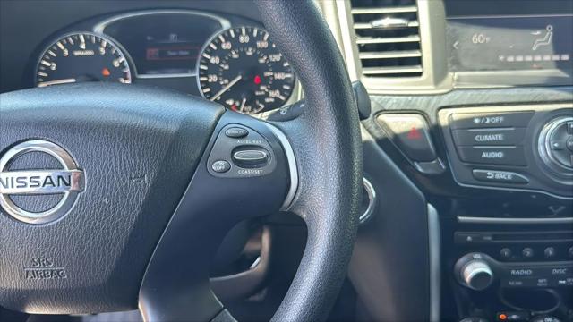 2017 Nissan Pathfinder S