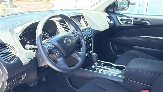 2017 Nissan Pathfinder S