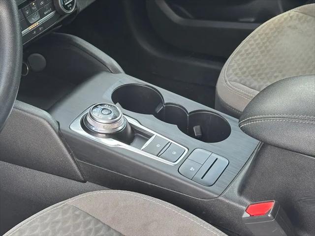 2021 Ford Escape SE Hybrid