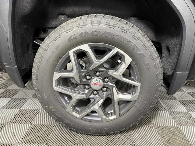 2026 GMC Sierra 1500 Crew Cab, Short Bed, SLT, 4WD