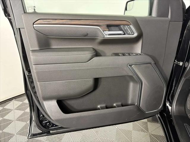 2026 GMC Sierra 1500 Crew Cab, Short Bed, SLT, 4WD