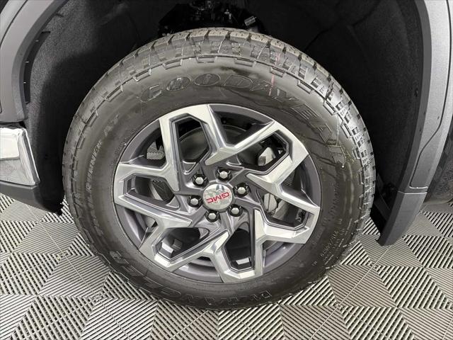 2026 GMC Sierra 1500 Crew Cab, Short Bed, SLT, 4WD