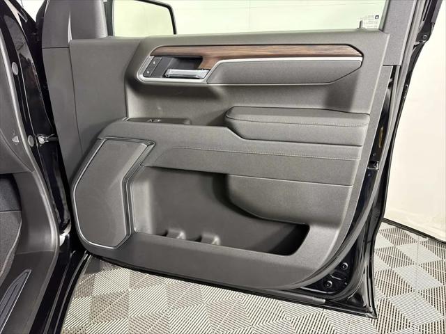 2026 GMC Sierra 1500 Crew Cab, Short Bed, SLT, 4WD