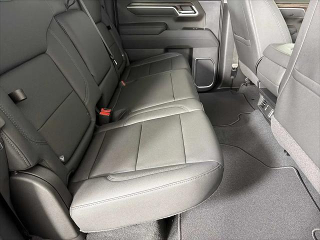 2026 GMC Sierra 1500 Crew Cab, Short Bed, SLT, 4WD