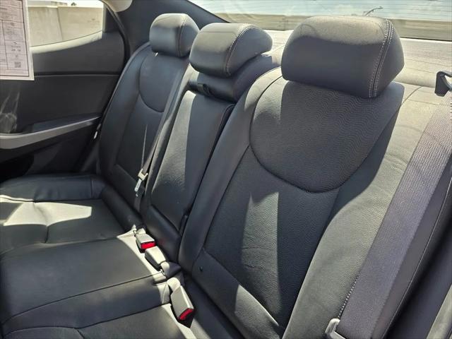 2012 Hyundai Elantra Limited (Ulsan Plant)