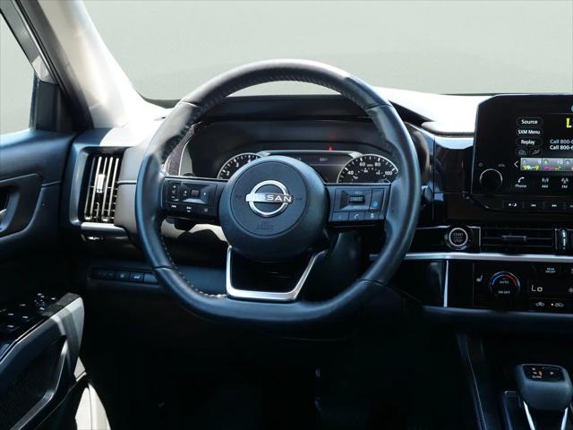 2023 Nissan Pathfinder SL 4WD