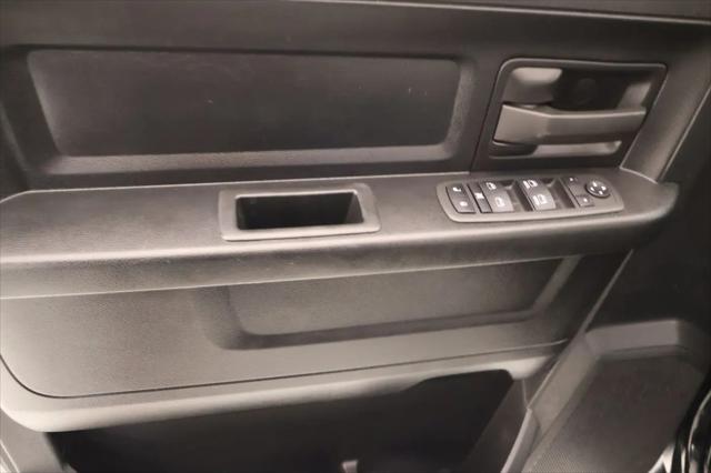 2024 Ram 1500 Classic Tradesman Crew Cab 4x4 5'7" Box